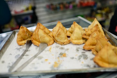 Freshly made samosas. (Photo by Mohini Patel Glanz)