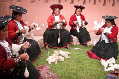 Members of Centro de Textiles Tradicionales del Cusco in Peru. (Photo courtesy International Folk Art Market)