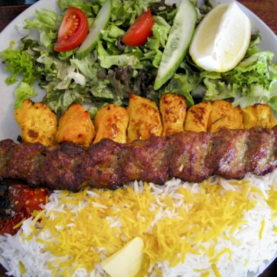 Chelo kebab, the quintessential Iranian dish consisting of rice and meat skewers. (Photo by <a href="http://www.flickr.com/photos/jtjfernandez/5196704840/">José Fernandez </a>)