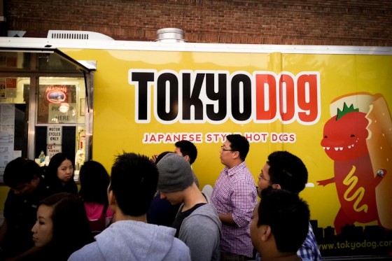 Crowds gather around the Tokyo Dog food truck. (Photo by Sam Kenyon)