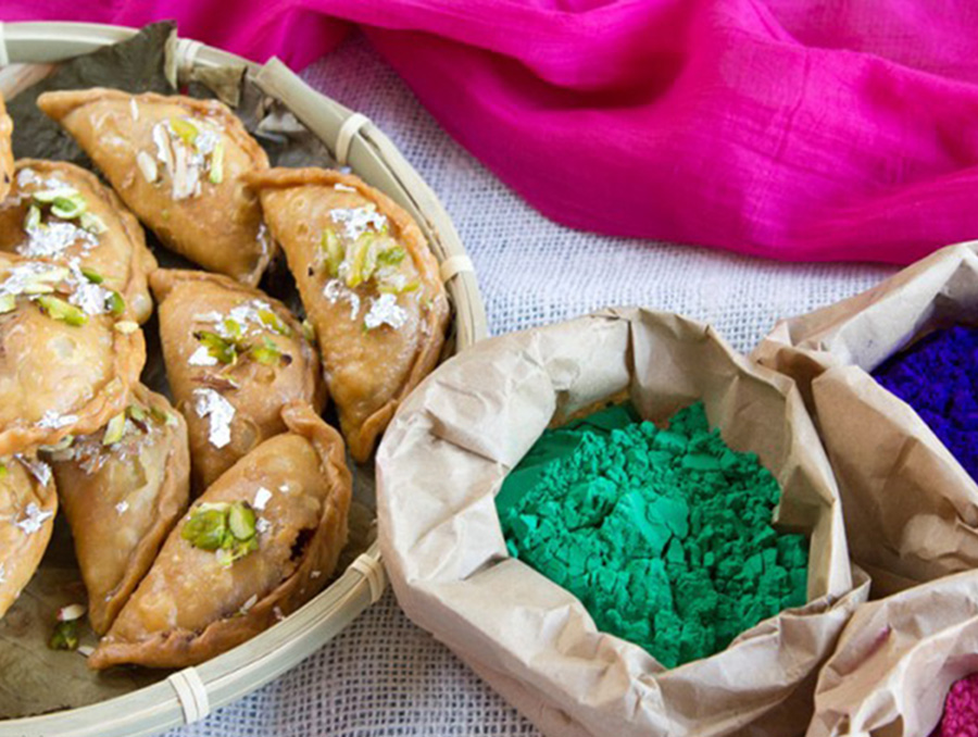 Gujiya is traditionally prepared on Holi. (Photo from mellownspicy.com)