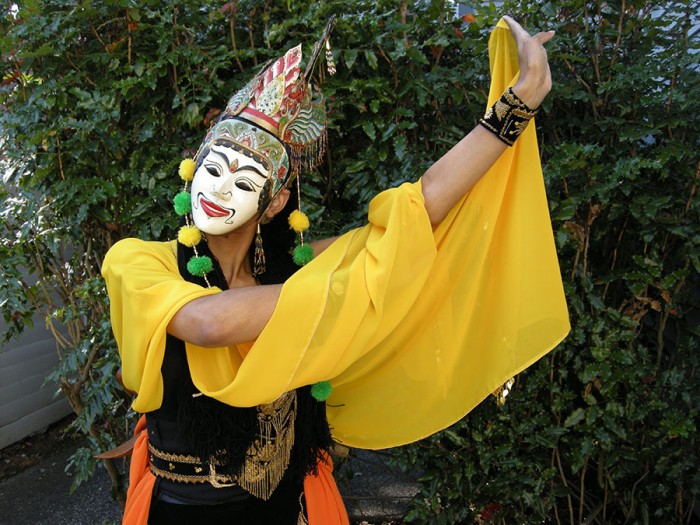 Performer Christina Sunardi in "Gunung Sari" costume.  (Photo by Mr. Sunardi)