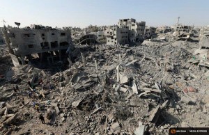 Destruction in Gaza City, after Israeli shelling and air strikes during the war last summer. (Photo from REUTERS / Mohammed Salem)