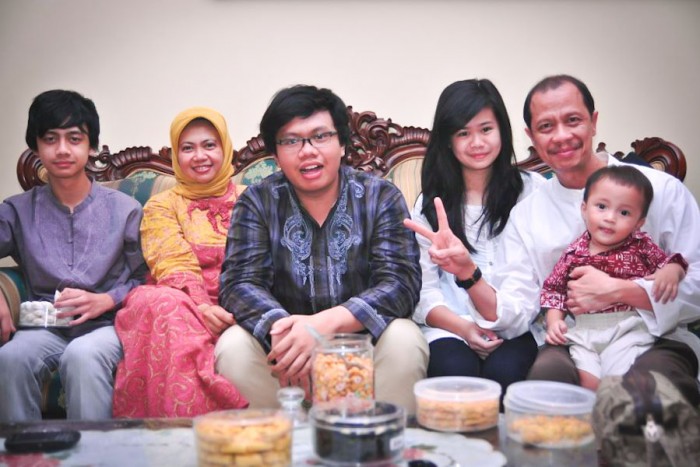 Alia Marsha (third from right) and her family celebrating Eid al-Fitr in Indonesia in 2011. "Every year, the younger siblings of the family would make visits to the older ones. Since my father is the youngest of 8 siblings, we would go to so many houses which was a curse because traffic but a blessing because food!" (Courtesy photo) 