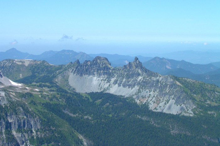 Sluiskin Mountain, with its two summits, Chief and Squaw. Photo by brewbooks via Flickr.
