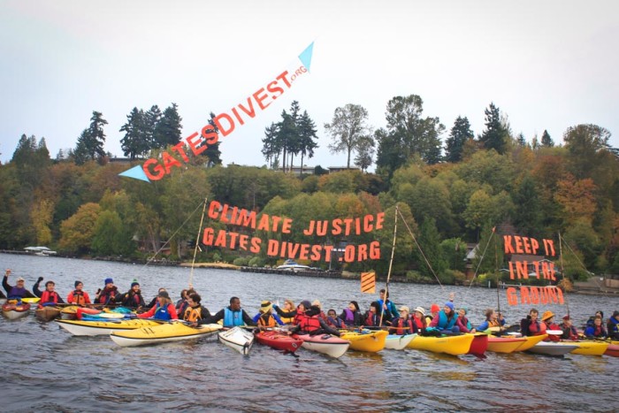 Kayaktivists floated on Lake Washington in front of Bill Gates' mansion Saturday to pressure him to reconsider his dismissal of divestment. (Photo by Goorish Wibneh)
