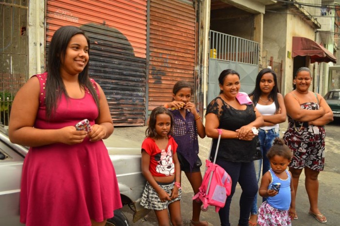 Milena, age 16, says lowering the adult trial age will just add to unfair application of criminal law in Brazil: “A rich kid can steal and murder but pay bail and be out of jail easy, while a kid from the favela will be stuck in prison.” (Photo by Katherine Jinyi Li)